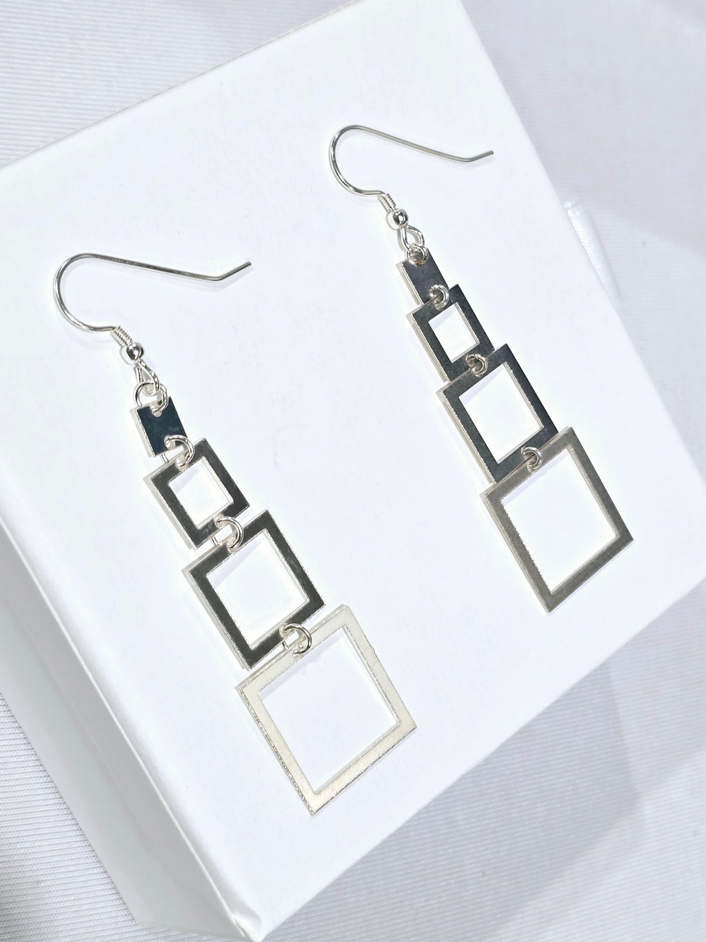 POR Square Earrings